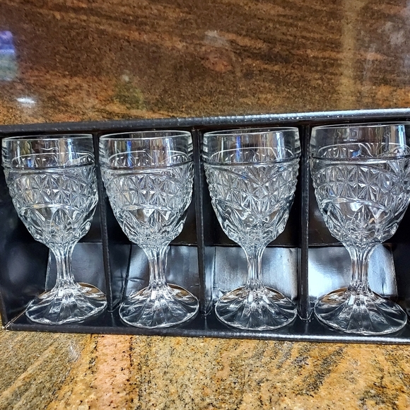 Luna Crystal D'Adriana Dining Wine Goblets 24lead Crystal Luna Made In Yugoslavia 981